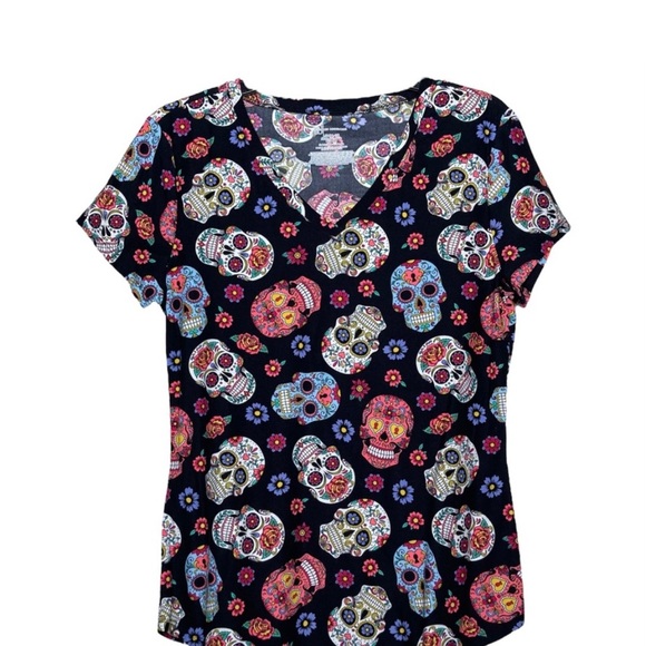 No Boundaries Tops - No Boundaries Black and Pink Graphic Fitted T-Shirt